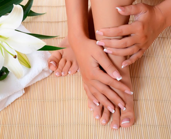 Imagem do serviço de Manicure e Pedicure